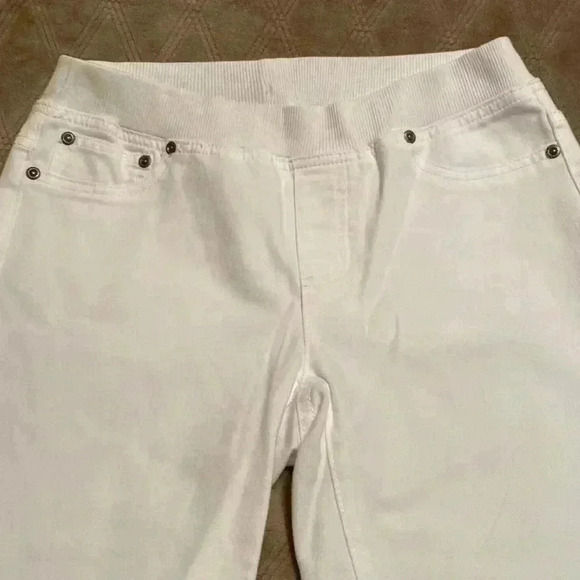 Chico’s Platinum White Ankle Denim Jeans Chico’s Size 0 or US Size 4. - Picture 3 of 10